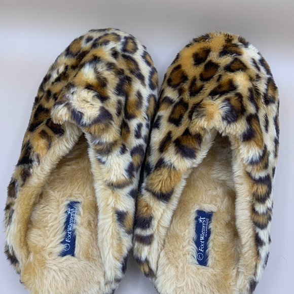Foot Warmers by Laguna Shoes Womens Leopard Animal Print Slideon